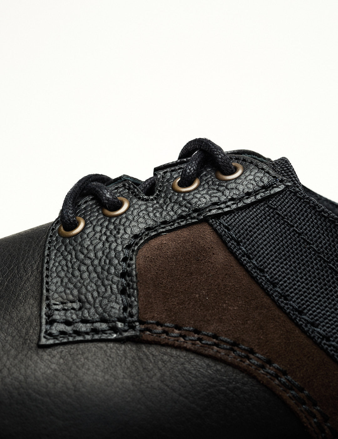 Nicholas Daley 4 Eyelet Derby Black