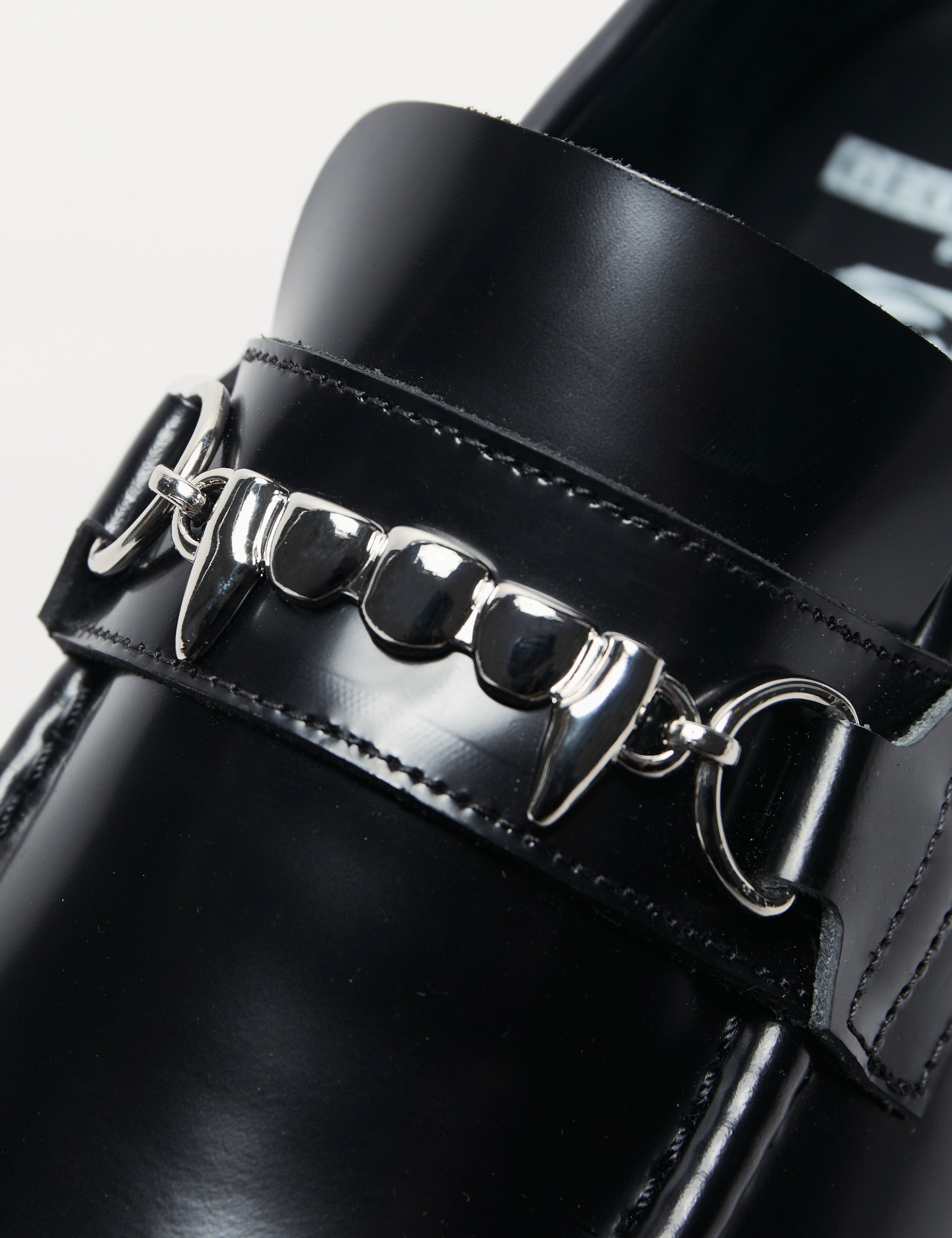 靴 E COX No3588/V1B P.A.M. Fang Loafer Black – George Cox
