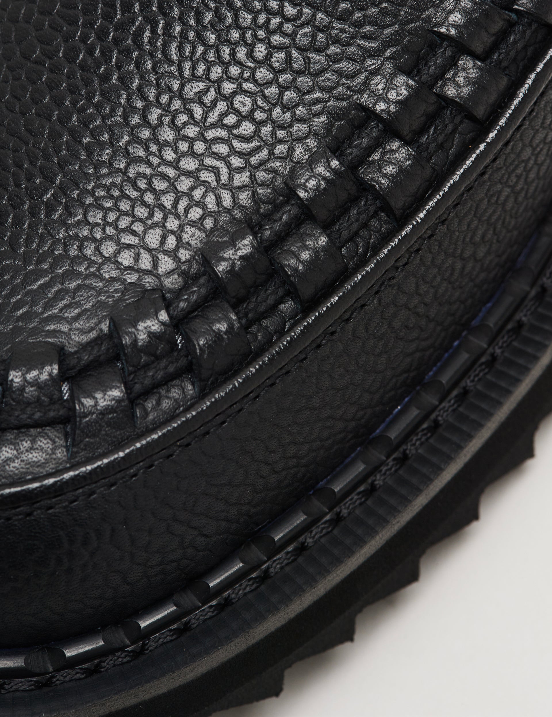 Ripple Hatton Black Pebble