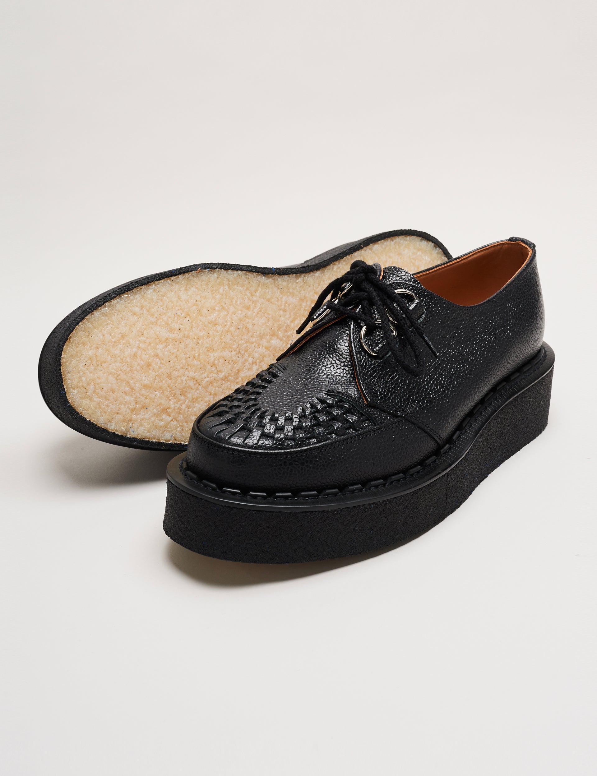Skipton Black Pebble