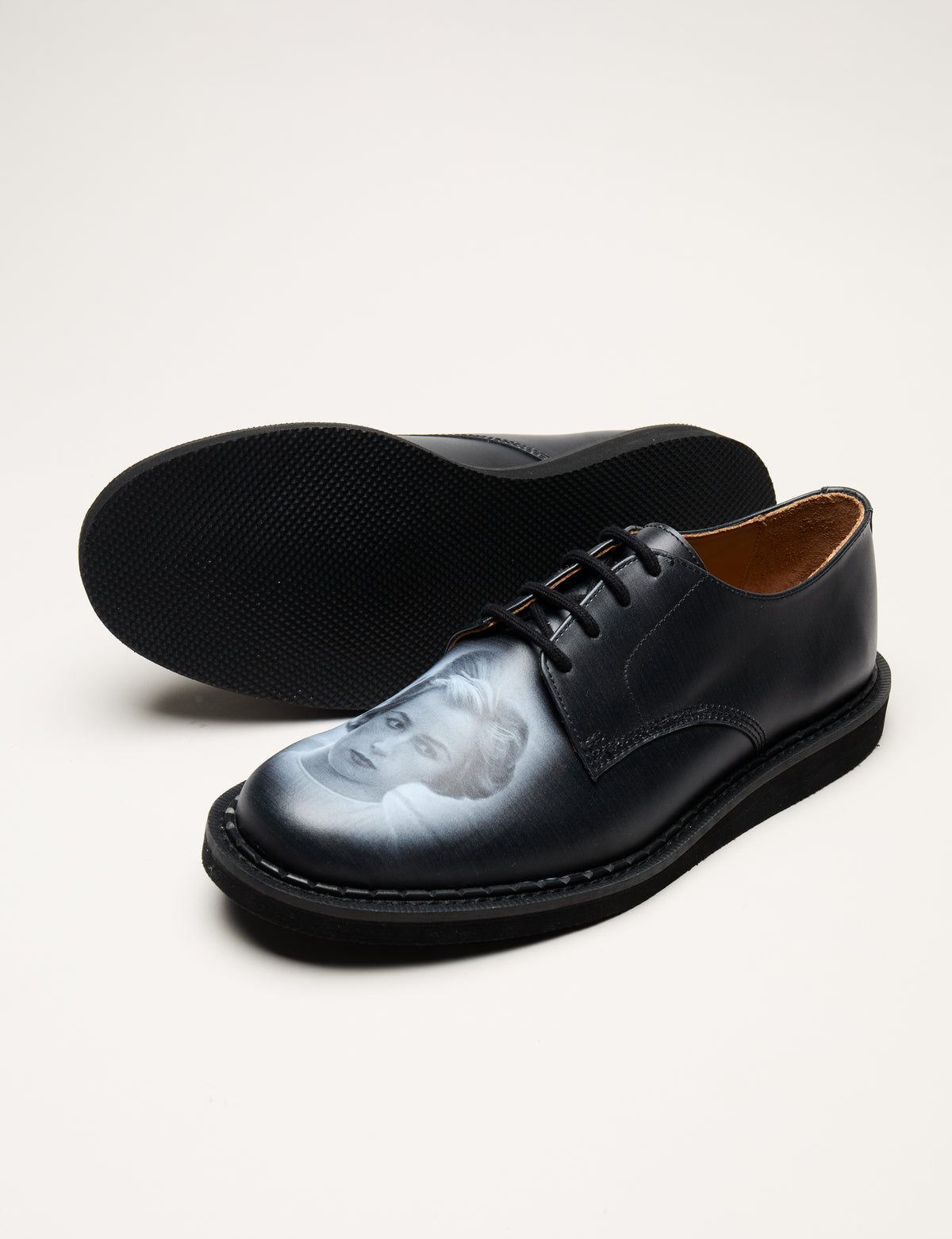 UNDERCOVER 4 Eyelet Derby Black